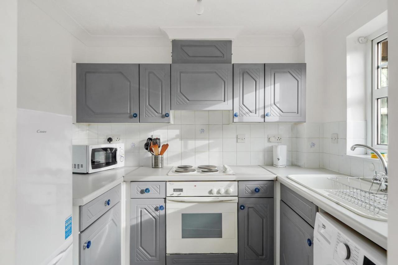 Cozy Luton Town Centre Retreat Daire Dış mekan fotoğraf